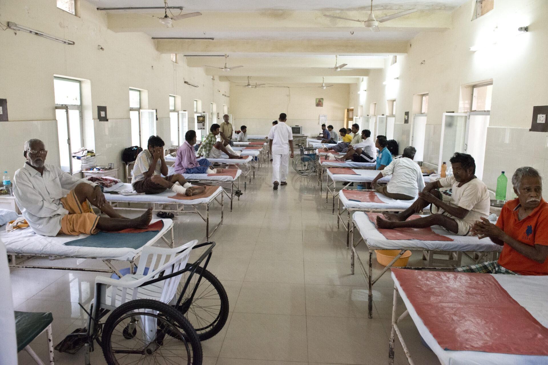 Bettenstation im Lepra-Spital Salur, Indien